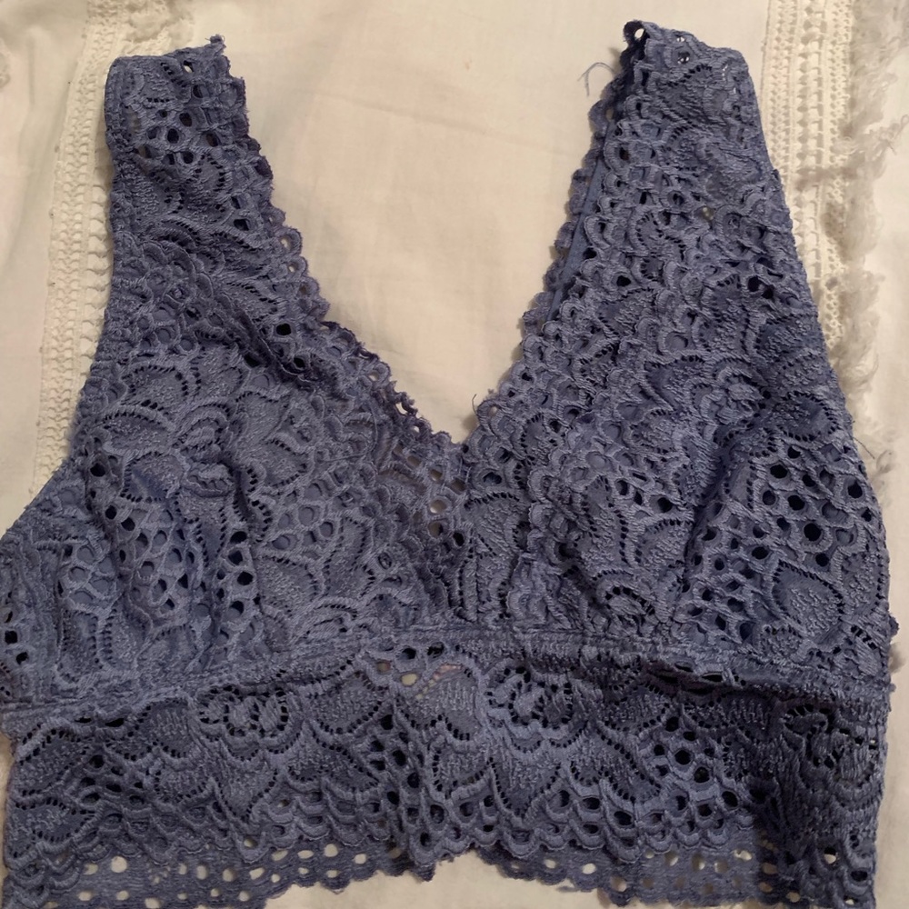Women’s laced bralette